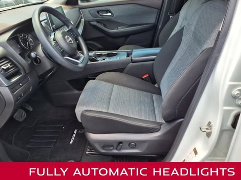Certified 2023 Nissan Rogue SV image 13