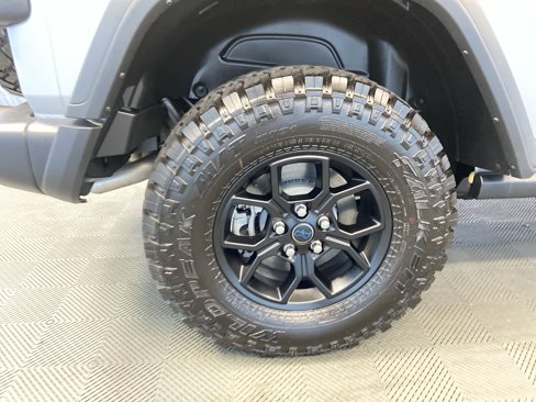 Certified 2024 Jeep Wrangler Willys image 36