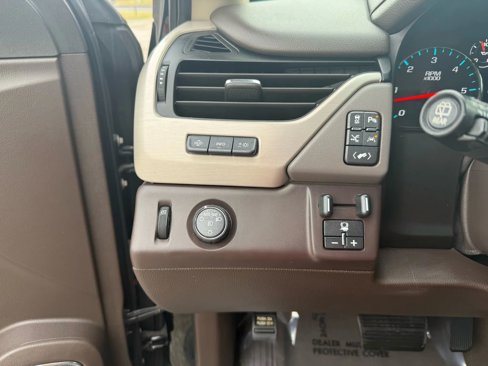 Used 2019 GMC Yukon XL Denali w/ Denali Ultimate Package image 30