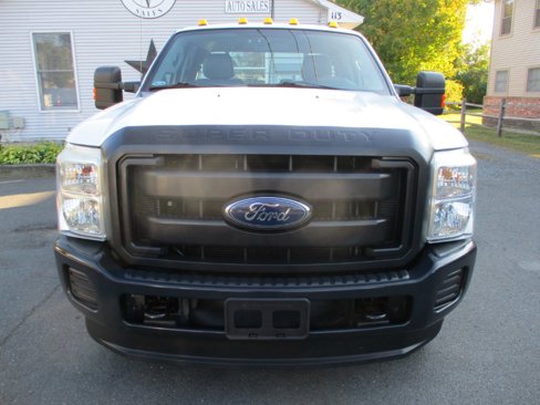 Used 2015 Ford F250 XL w/ Power Equipment Group image 4
