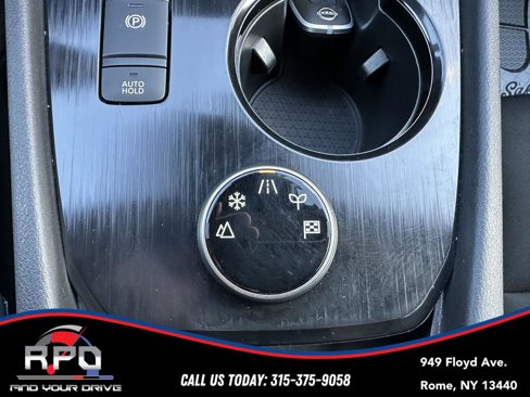 Used 2021 Nissan Rogue SV image 32