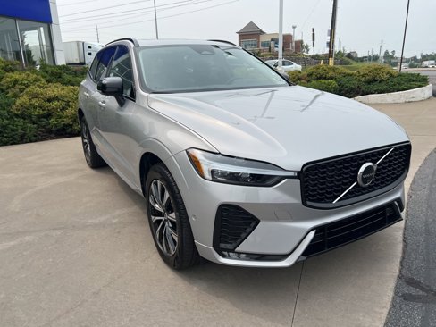 Certified 2025 Volvo XC60 B5 Plus image 7