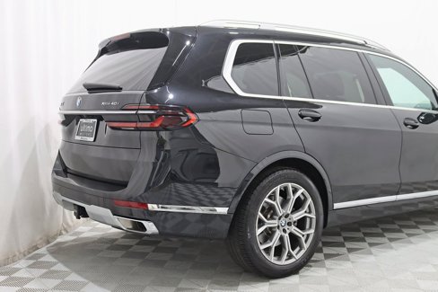 Used 2024 BMW X7 xDrive40i w/ Executive Package image 9