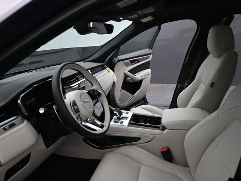 New 2026 Jaguar F-PACE R-Dynamic S image 22