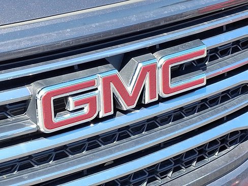 Used 2017 GMC Acadia SLT image 29