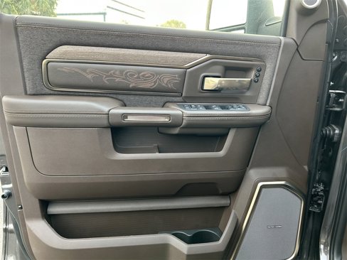 New 2025 RAM 2500 Limited image 22
