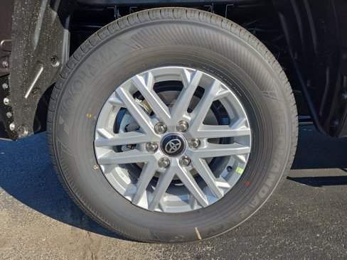 New 2026 Toyota Tundra SR5 image 8