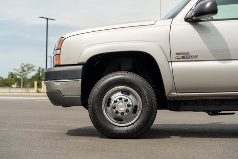 Used 2005 Chevrolet Silverado 3500 LT w/ Heavy-Duty Power Package image 5