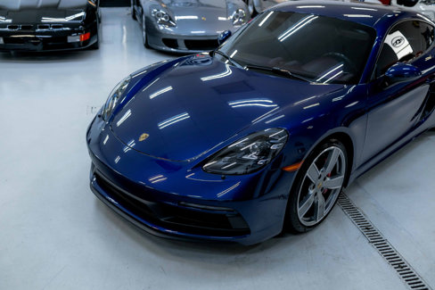 Used 2021 Porsche 718 Cayman GT4 image 36