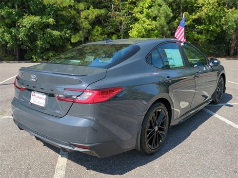 New 2026 Toyota Camry SE image 4