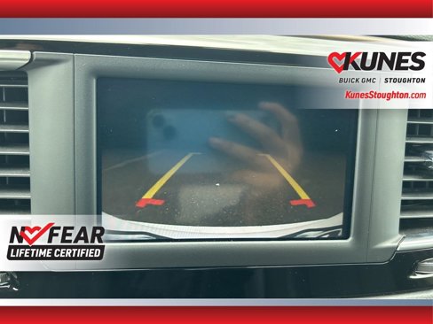 Used 2023 Chrysler Voyager LX image 31