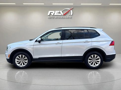 Used 2019 Volkswagen Tiguan S image 2