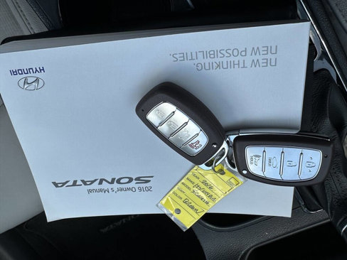 Used 2016 Hyundai Sonata Sport w/ Option Group 1V image 31