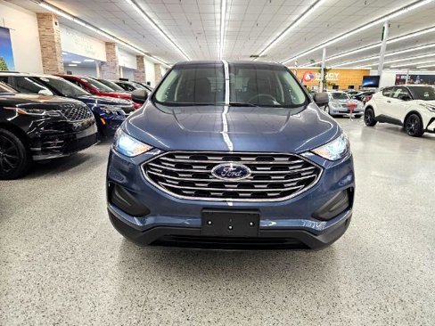 Used 2019 Ford Edge SE image 2