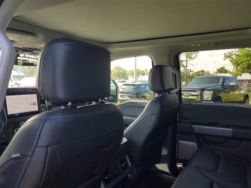 Used 2024 Ford F350 Lariat w/ Lariat Ultimate Package image 29
