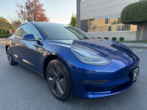 Used 2020 Tesla Model 3 Standard Range Plus image 1