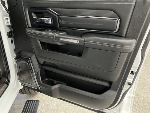 Used 2024 RAM 2500 Limited image 67