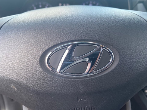 Used 2023 Hyundai Kona SEL image 14