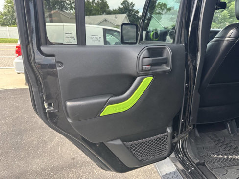 Used 2017 Jeep Wrangler Unlimited Sahara image 19