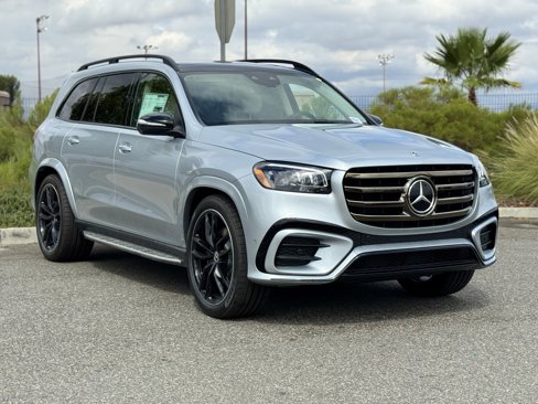New 2026 Mercedes-Benz GLS 450 4MATIC image 6
