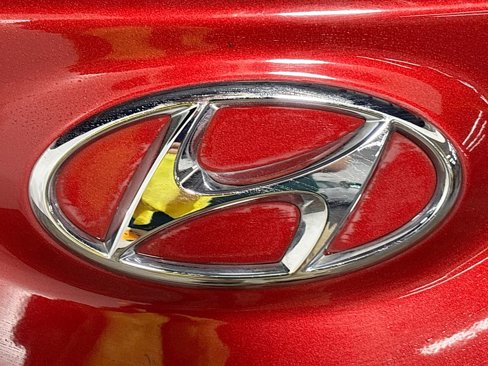 Used 2023 Hyundai Kona SE image 23