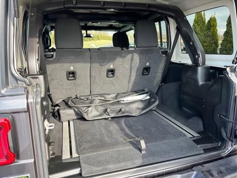 Used 2021 Jeep Wrangler Unlimited Sport image 15