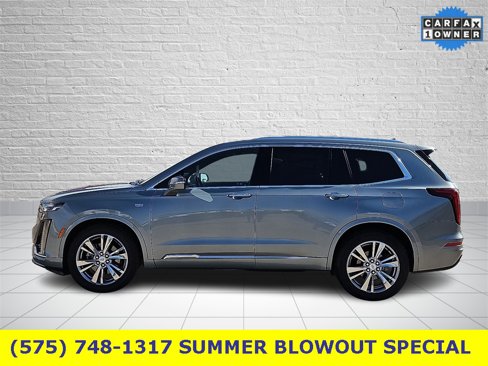 Used 2023 Cadillac XT6 Premium Luxury image 2