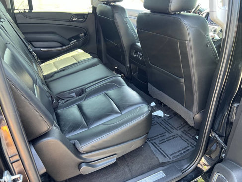 Used 2020 Chevrolet Suburban LT image 31