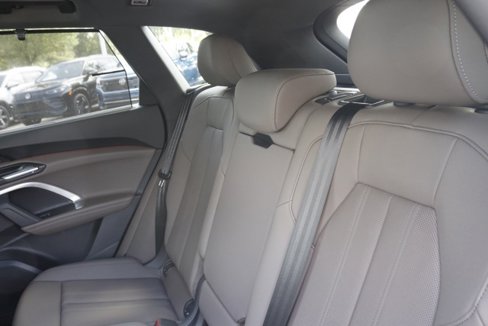 New 2025 Audi Q5 Premium Plus image 15
