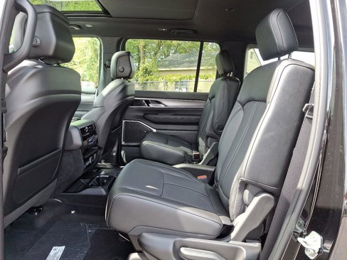 New 2025 Jeep Wagoneer Series II image 6