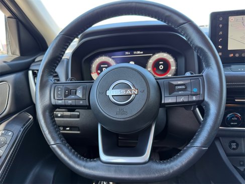 Used 2024 Nissan Rogue SL image 12