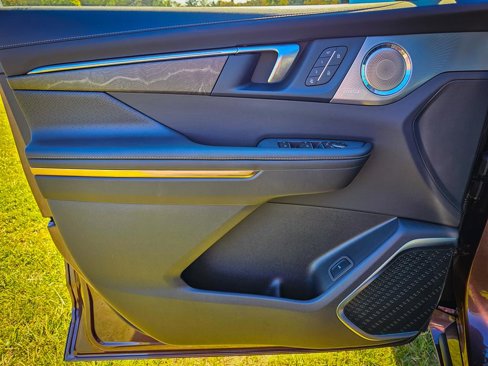 New 2026 Buick Enclave Avenir image 10