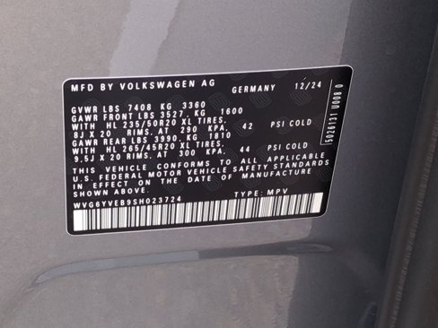 New 2025 Volkswagen ID. Buzz 1st Edition image 36