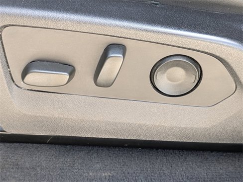 Used 2023 GMC Canyon AT4 image 20