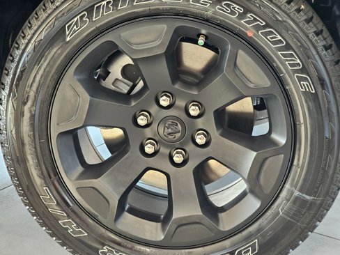 New 2026 RAM 1500 4x4 Crew Cab image 5