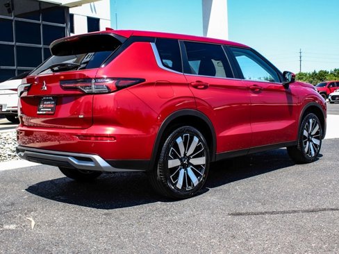New 2025 Mitsubishi Outlander SE image 6