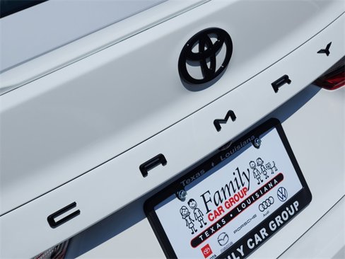 New 2026 Toyota Camry SE image 8