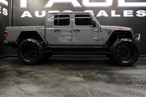 Used 2023 Jeep Gladiator Rubicon w/ Trailer Tow Package image 4