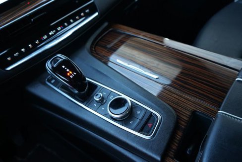 Used 2021 Cadillac Escalade Premium Luxury w/ LPO, Illumination Package image 33