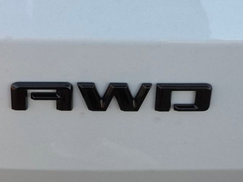 New 2026 Chevrolet Traverse Z71 w/ Driver Confidence Package image 24