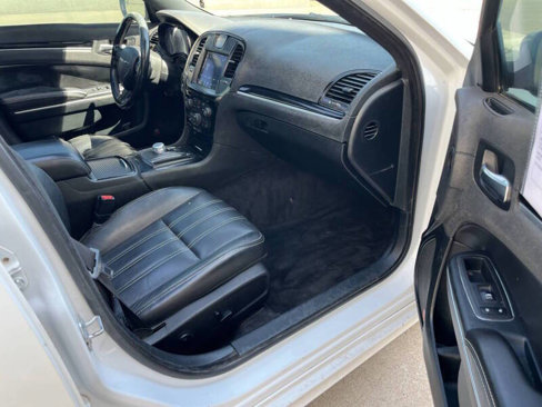 Used 2018 Chrysler 300 S w/ 300S Premium Group image 12
