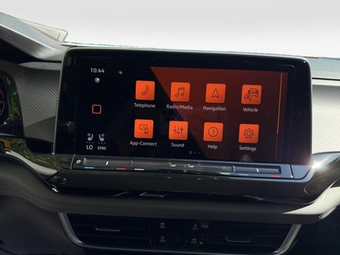 New 2025 Volkswagen Atlas Peak Edition SE image 17