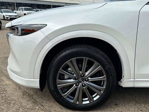 New 2025 MAZDA CX-5 Signature image 4
