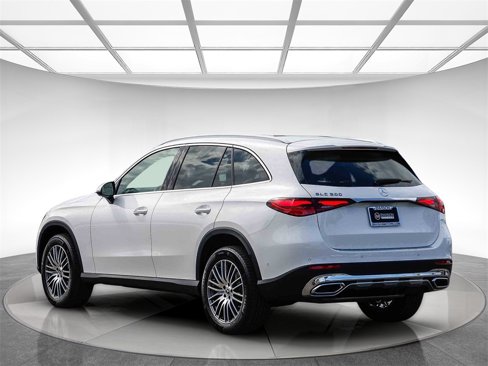 New 2026 Mercedes-Benz GLC 300 image 2