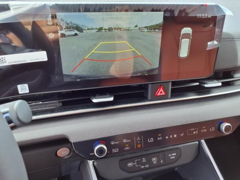 New 2026 Kia Carnival EX image 27