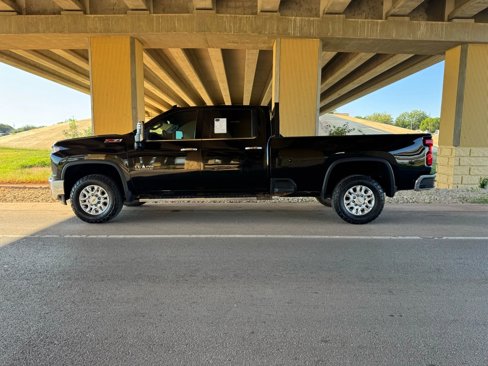 Used 2022 Chevrolet Silverado 3500 LTZ w/ LTZ Texas Edition image 6
