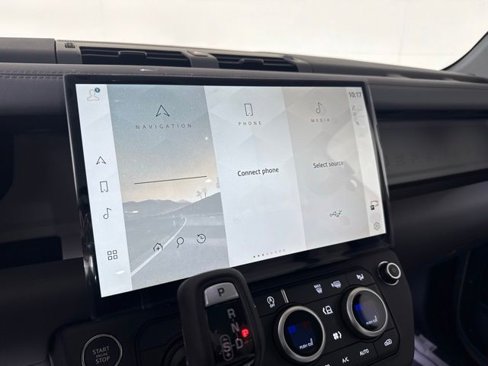 New 2026 Land Rover Defender 110 S image 28
