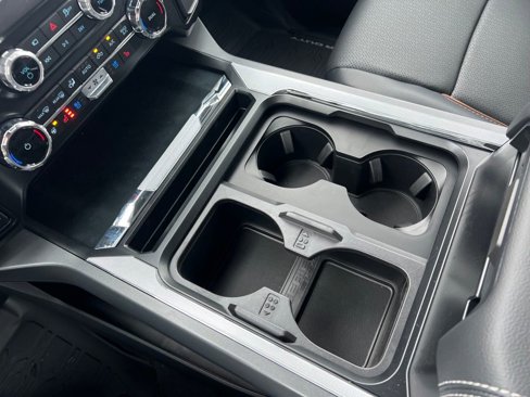 New 2025 Ford F250 Lariat image 21