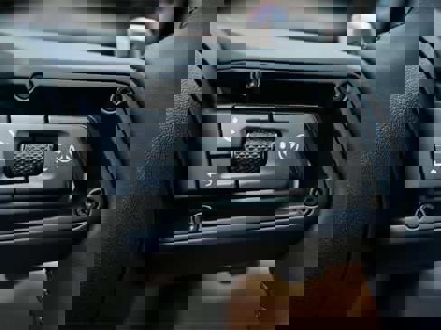 New 2025 Porsche Cayenne Coupe image 19