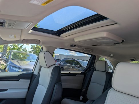 New 2026 Honda Odyssey Elite image 15